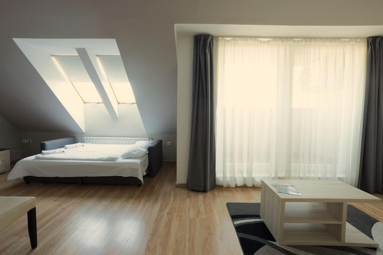 Corvin Plaza Apartments & Suites Budapest Room photo